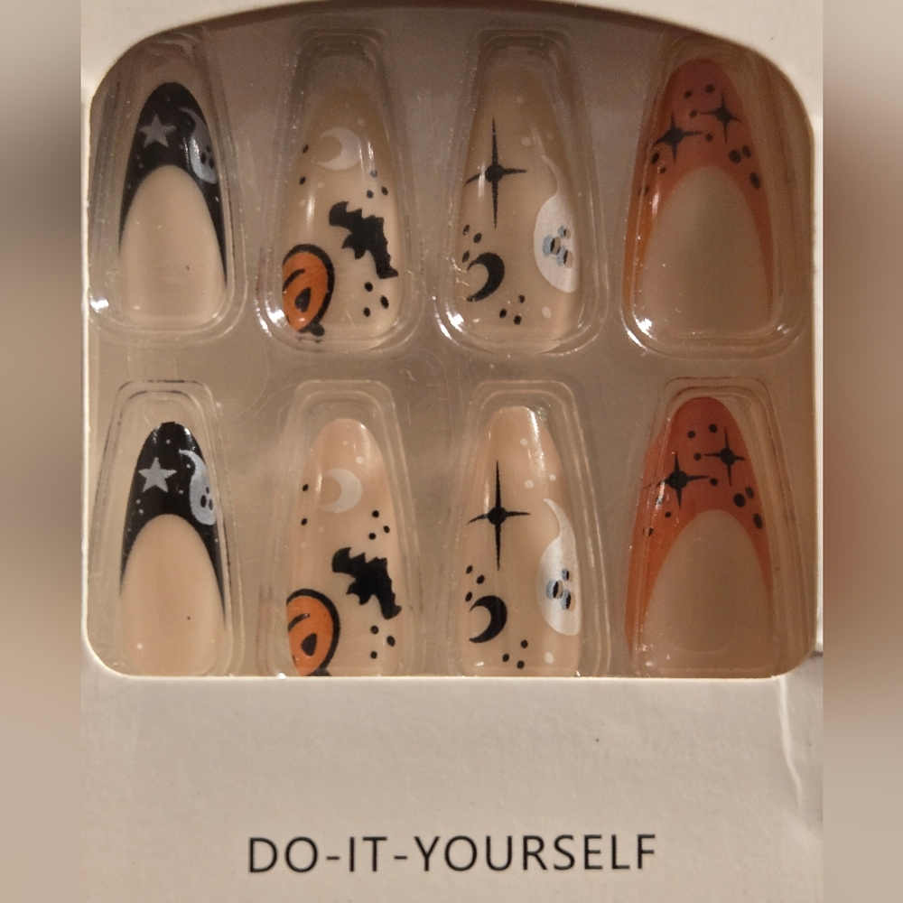 Halloween Themed Press-On Nails